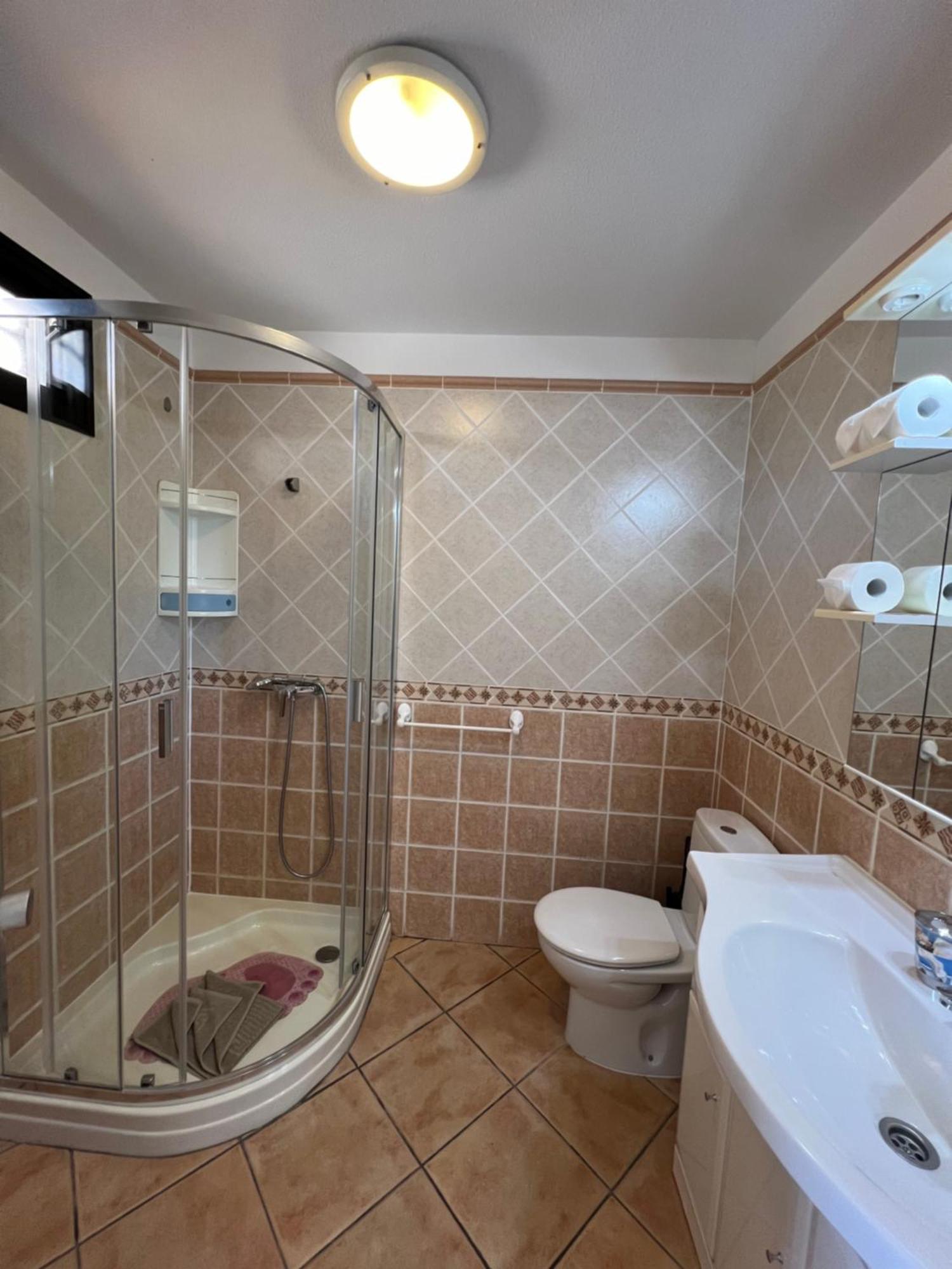 Apartment Center Los Cristianos Los Cristianos  Esterno foto